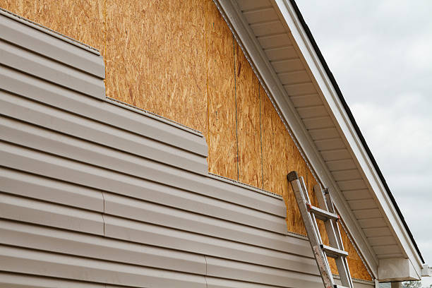 24/7 Emergency Vinyl Siding experts in Carmichaels, PA